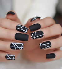 Black & White Nailz